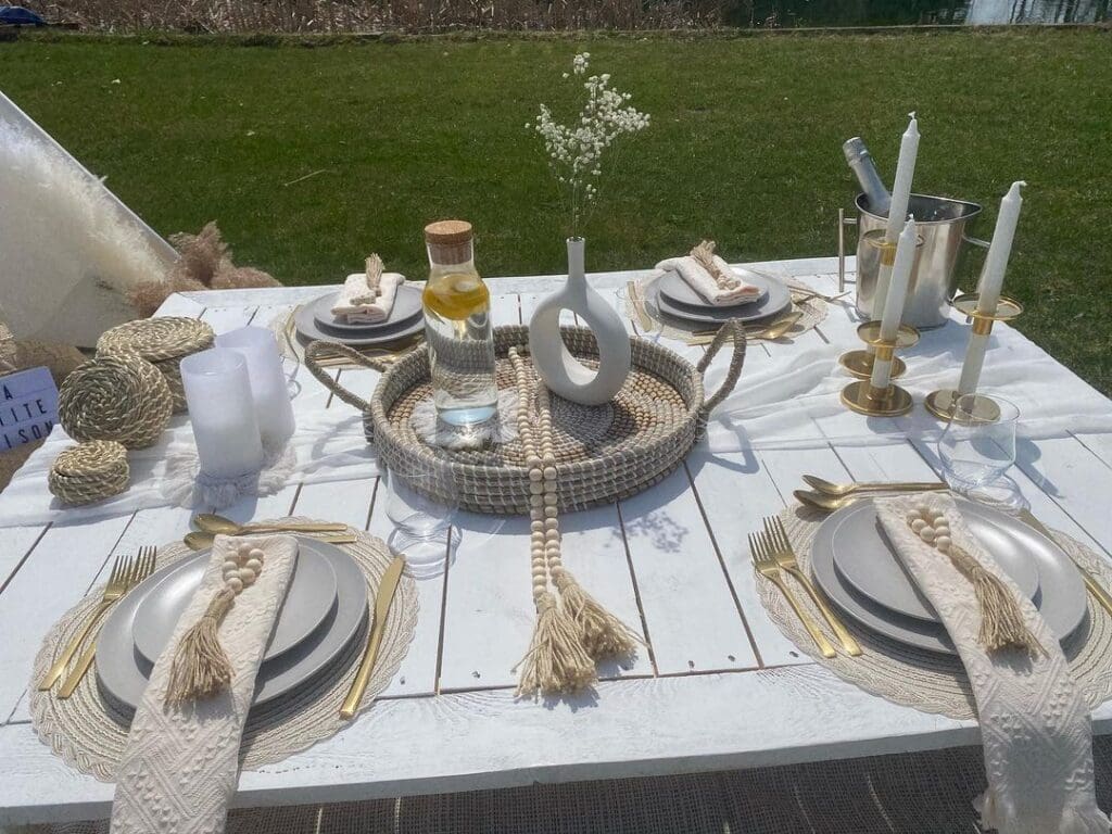 picnic set up by la petite maison