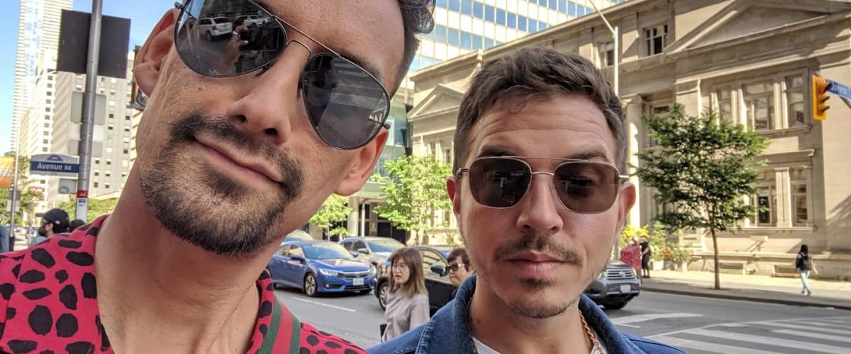 couple selfie do the daniel