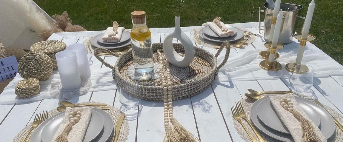 picnic set up by la petite maison
