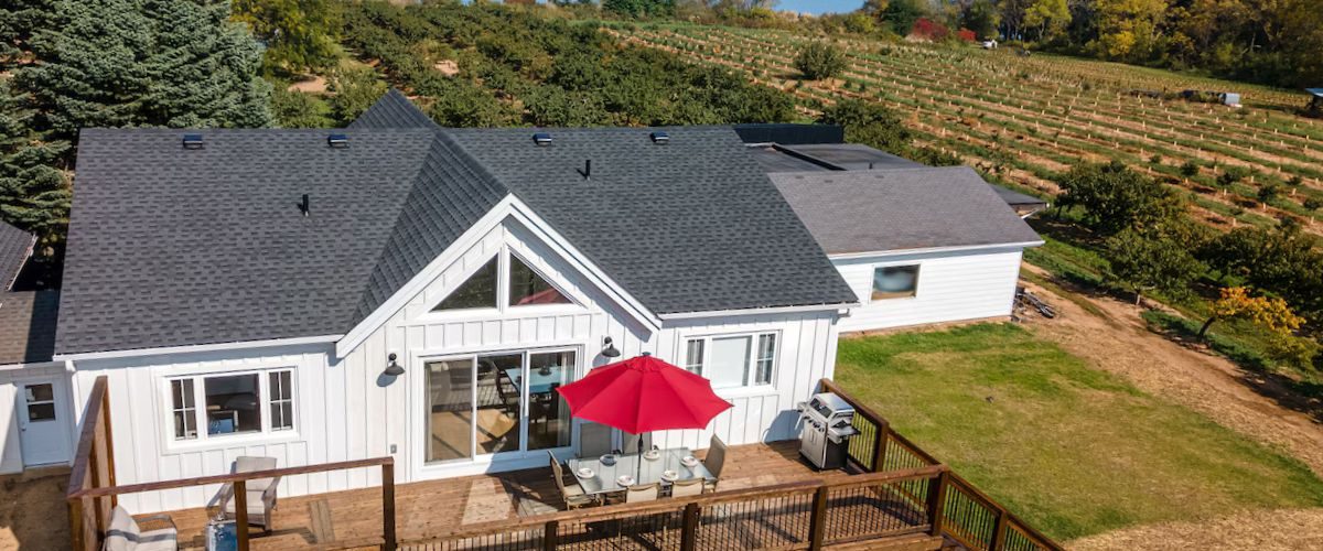 lakefront niagara farm vrbo